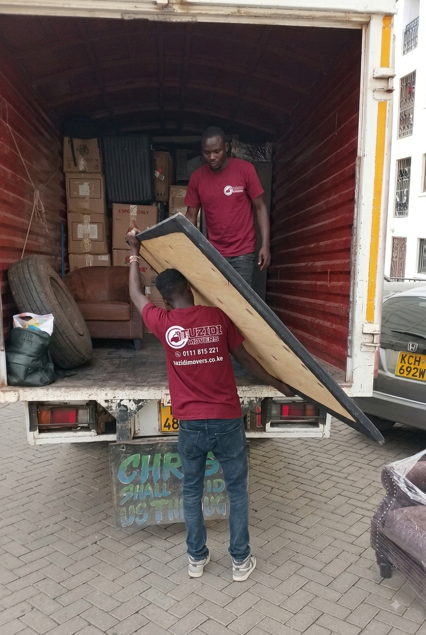 Tuzidi Movers loading up 8